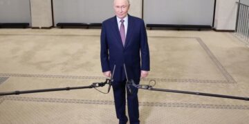 Путін обійшов Сталіна в опитуванні серед росіян. Про що запитували? 