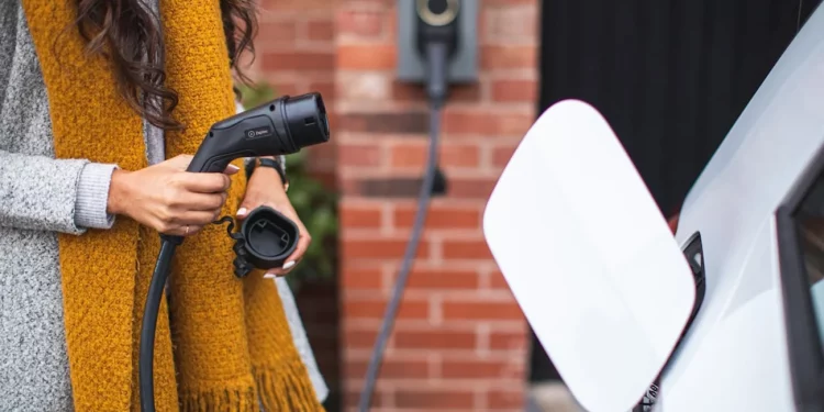 Рекордні темпи продажів електромобілів фіксують у всьому світі – Автоновини