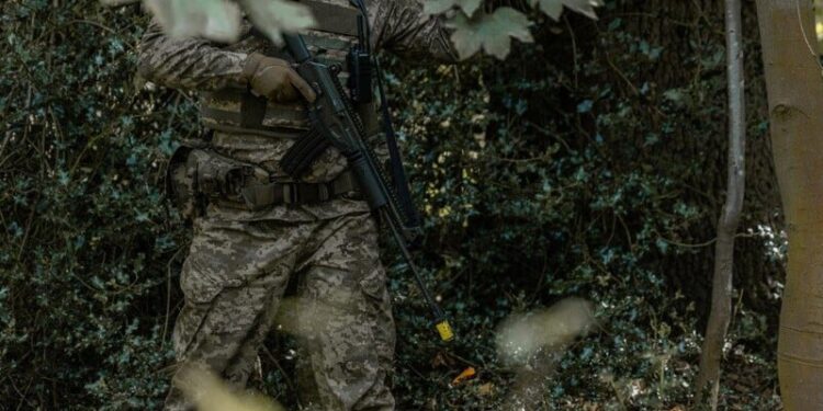 “Що нам тепер робити? Помирати?” На Буковині мобілізували чоловіка, який доглядав за важкохворими батьками