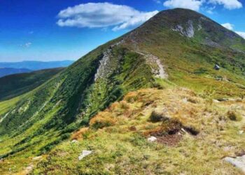 У Карпатах рятувальники знайшли заблукалого харків’янина