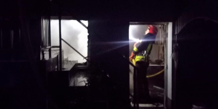 У Верхньому Коропці горів будинок (ФОТО)