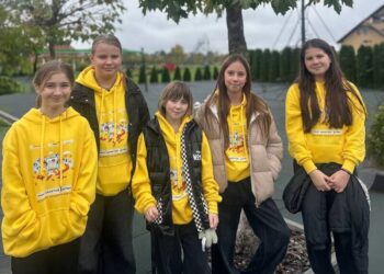 Учасниками осінньої зміни “Блогер Кемпу” Фонду Ріната Ахметова стали діти оборонців Маріуполя