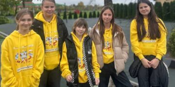 Учасниками осінньої зміни “Блогер Кемпу” Фонду Ріната Ахметова стали діти оборонців Маріуполя