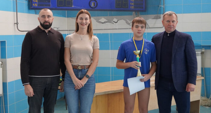 В Ужгороді відбувся відкритий чемпіонат міста з водного поло серед юнаків та дівчат