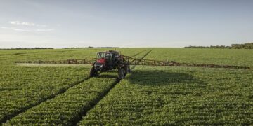 Case IH показав обприскувач Patriot 50 з модернізованою підвіскою – Техніка