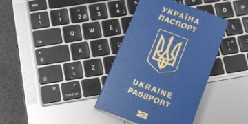 Для українців за кордоном надали пояснення, як зайти у «Дію» — Закарпаття