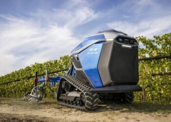 New Holland представила автономного робота для садів і виноградників – Техніка