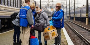 Евакуаційний потяг із Дніпропетровської області прибув у Мукачево — Суспільне Ужгород