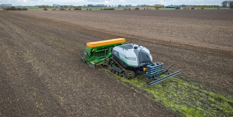 Agxeed представила потужнішого робота AgBot T2 7 для великих господарств – Техніка