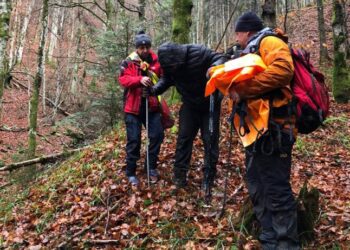 На Закарпатті врятували туриста, який чотири доби блукав у горах — Закарпаття
