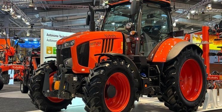 Kubota представила автономну версію трактора M7004 – Техніка