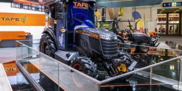 TAFE представила гібридний трактор EVX75 на Agritechnica 2025 – Техніка