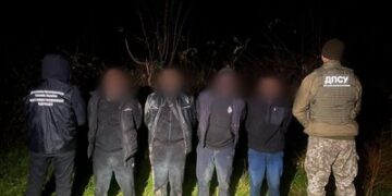 Намагалися потрапити до Румунії: на Закарпатті прикордонники затримали чоловіків — Суспільне Ужгород