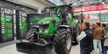 Deutz-Fahr показав нову, 8-му серію тракторів із двигуном FPT – Техніка