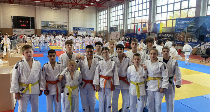 Блискучий виступ у Сату-Маре: юні дзюдоїсти з Ужгорода завоювали 9 медалей міжнародного турніру