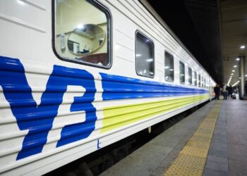 Через ракетну атаку потяг Ужгород – Харків стоїть понад 3 години