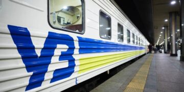 Через ракетну атаку потяг Ужгород – Харків стоїть понад 3 години