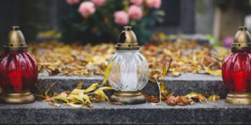 День спільної пам’яті, тиші й молитви: чому закарпатці 1 листопада поминають померлих