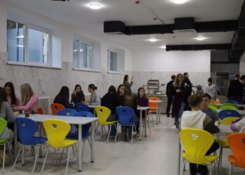 Економіка: У Новояворівській школі №1 оновили харчоблок за 25 млн грн