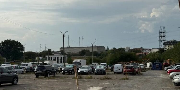 Економіка: У Сихові збудують багаторівневий паркінг на площі майже 1 гектар