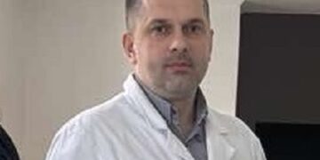 Головного травматолога Тячівської лікарні, який за хабарі робив інвалідність, оштрафували на 17 тис. грн