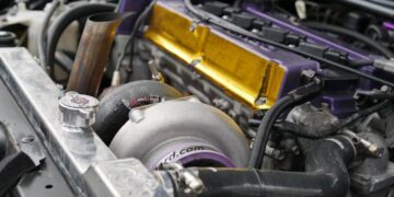 Як вибрати моторну оливу за в&apos;язкістю 3 основних критерії