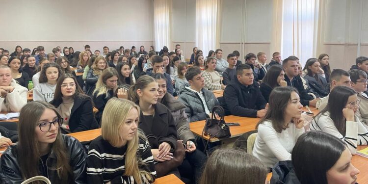 Кар’єра на кордоні: Закарпатська митниця запрошує студентів УжНУ на роботу та презентує HR-стратегію (ФОТО) –