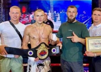 Кікбоксер із Закарпаття переміг суперника з Китаю та став чемпіоном світу (ФОТО)