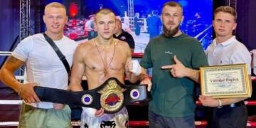 Кікбоксер із Закарпаття переміг суперника з Китаю та став чемпіоном світу (ФОТО)