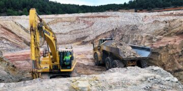 Компанія Ахметова виграла аукціон на користування ділянкою глини Ірлявська на Закарпатті