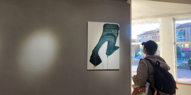 “Міждисциплінарний” художник Ряска представив в Ужгороді “Конституцію перформансу” (ФОТО, ВІДЕО)