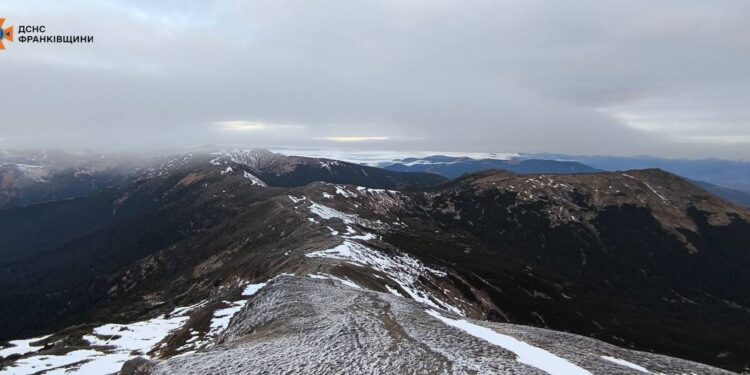 На високогір’ї Карпат фіксують мороз до -4°C і північний вітер (ФОТО)