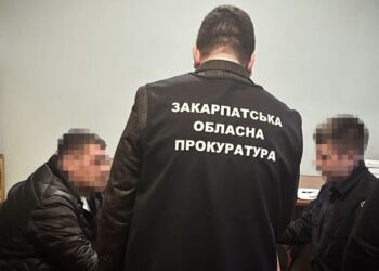 На Закарпатті викрили багатомільйонні махінації під час будівництва спорткомплексу (ФОТО)