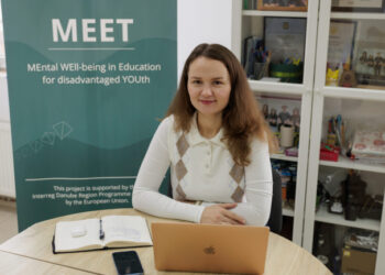 На Закарпатті втілюють міжнародний проєкт для покращення ментального здоров’я молоді в освіті