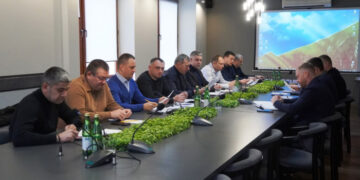 На засіданні виконкому в Ужгороді підтримали кандидатуру на звання “Мати-героїня” та розглянули соціально важливі питання