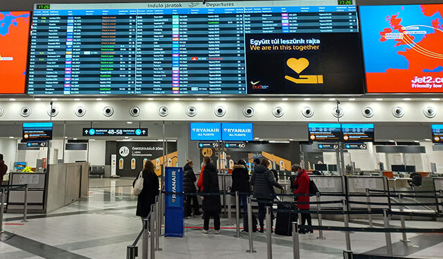 Нова система реєстрації на кордонах Шенгену: аеропорт Будапешта почав використовувати EES для посилення безпеки –
