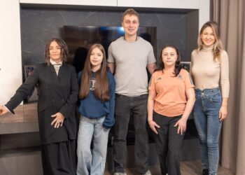 “Новий дім – нові можливості”. Яна Степаненко отримала квартиру від Ріната Ахметова