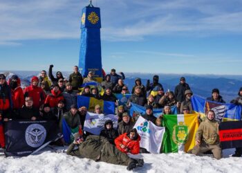 П’ятдесят ветеранів зійшли на Говерлу в межах програми реабілітації (ФОТО)