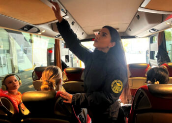 Робочі будні пліч-о-пліч: як дівчата та хлопці у митній  формі спільно працюють на кордоні з Євросоюзом