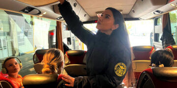 Робочі будні пліч-о-пліч: як дівчата та хлопці у митній  формі спільно працюють на кордоні з Євросоюзом