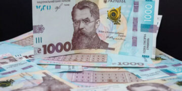 Стартували виплати «Зимової підтримки» – як оформити 1000 гривень та куди витратити
