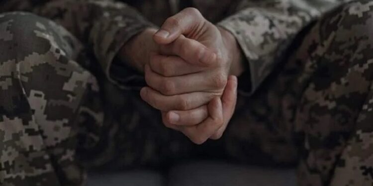 Суд в Ужгороді “покарав” заступника комбата, який за хабар повертав військового із СЗЧ, штрафом