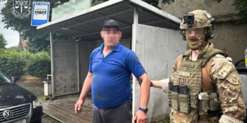 Суд виніс вирок мукачівцю, який продавав наркотики просто «з рук у руки» (ФОТО)