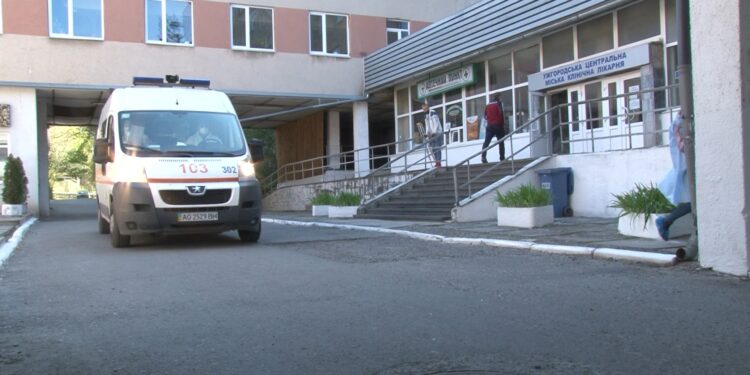 Трансформація медицини: чому сімейні лікарі залишають  Ужгородську міську лікарню і куди тепер звертатися пацієнтам (ФОТО) –