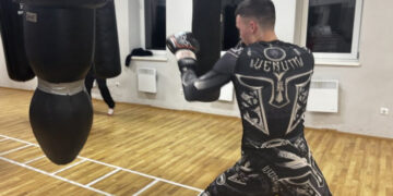 Тренується шість днів на тиждень і у 16 років став чемпіоном світу: історія мукачівського боксера Ростислава Трусова