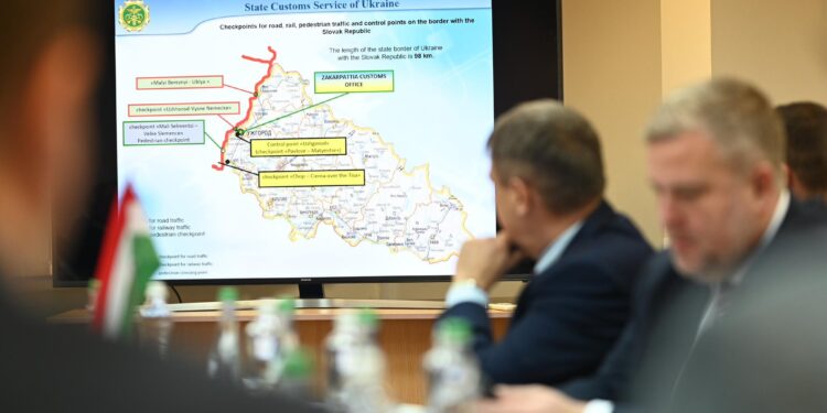 Три країни об’єдналися на кордоні: Керівники митниць України, Словаччини та Угорщини обговорили спільний контроль та модернізацію ППр «Ужгород – Вишнє Нємецьке» –