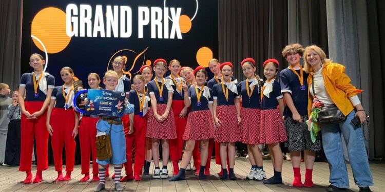 У Мукачеві відбувся яскравий фестиваль сучасної хореографії «Mukachevo dance. Orange Pelican» (ФОТО)