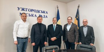 Угорський побратим посилює підтримку: Ужгород відвідав мер Обуда-Бекашмедьєра Ласло Кіш –