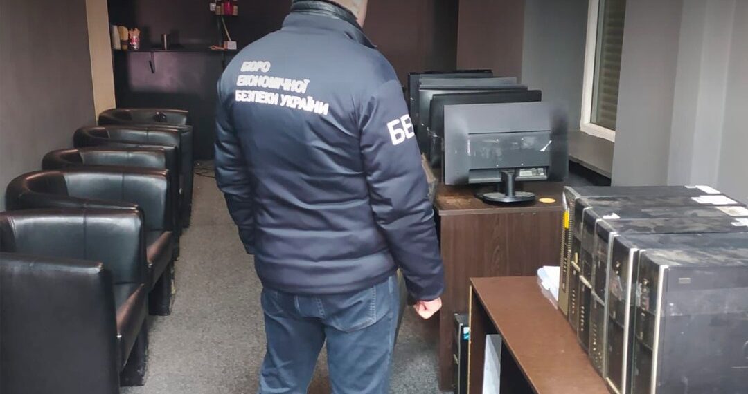 В Ужгороді адміністраторці підпільного казино присудили 500 тис. грн штрафу