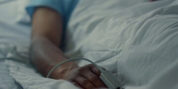 Ветеранам із пораненнями надаватимуть безоплатний довготривалий медичний догляд